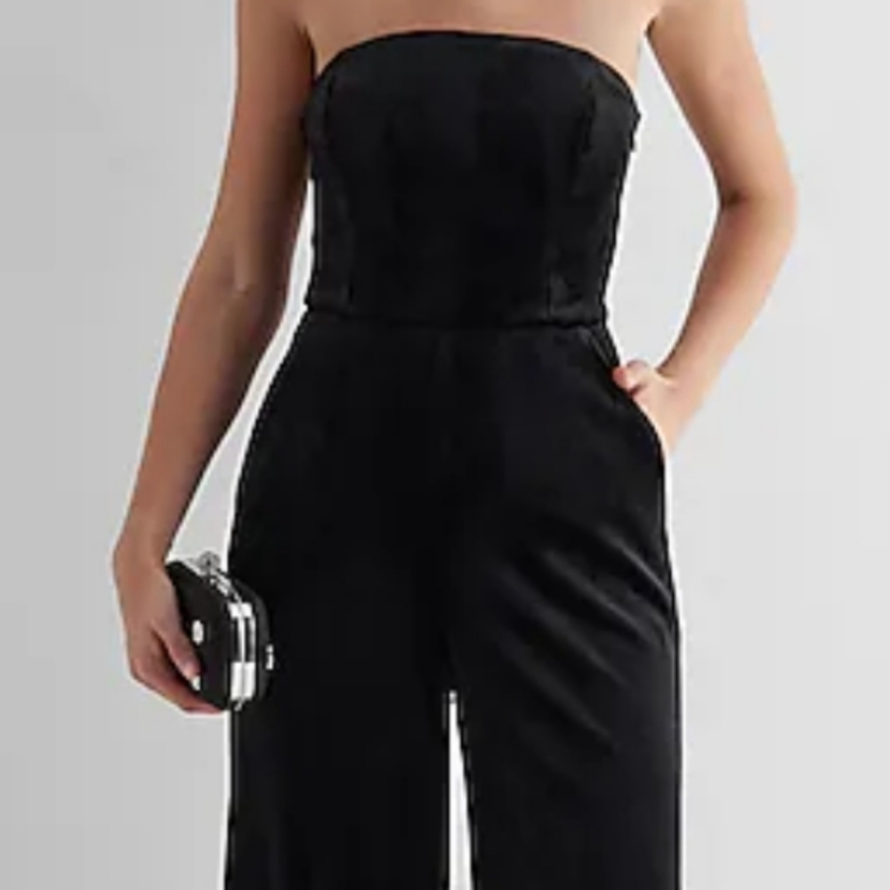 NWT Express Velvet Wide Leg Strapless Jumpsuit Size 4